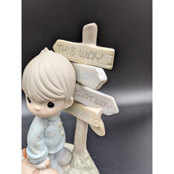 Vtg Precious Moments Porcelain Figurine Jesus Is The Only Way 1988 Sam B 520756 - Picture 2 of 7